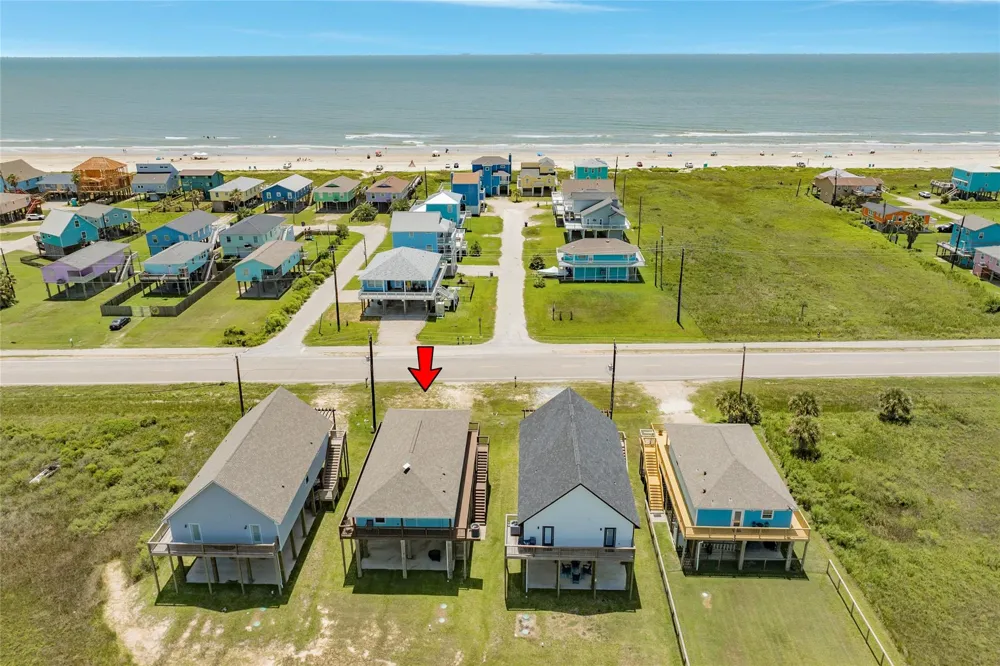 1741 Bluewater Highway Surfside Beach, TX 77541