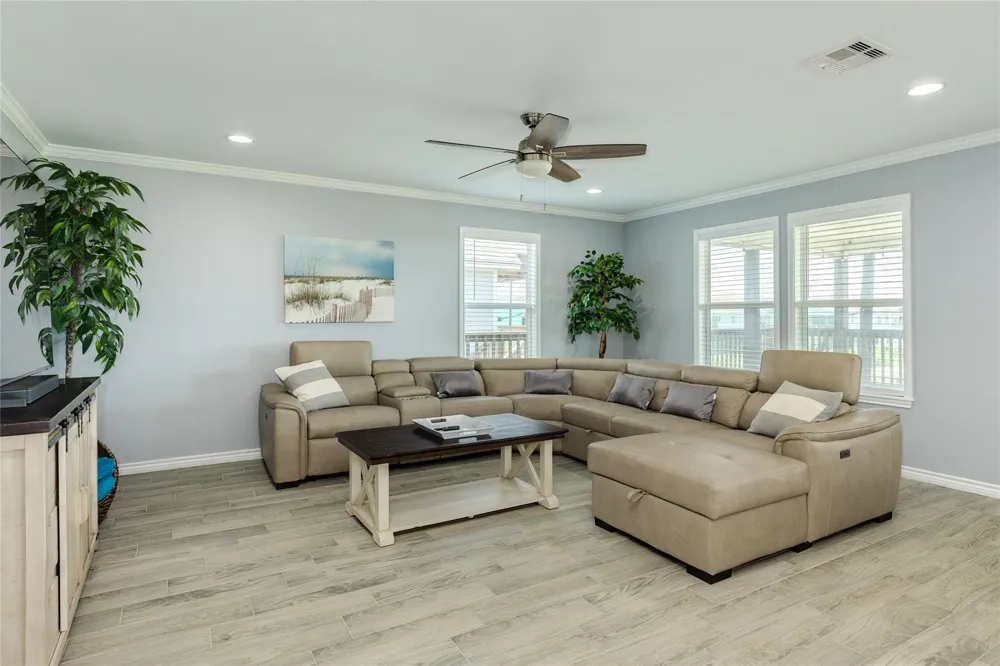 1741 Bluewater Highway Surfside Beach, TX 77541