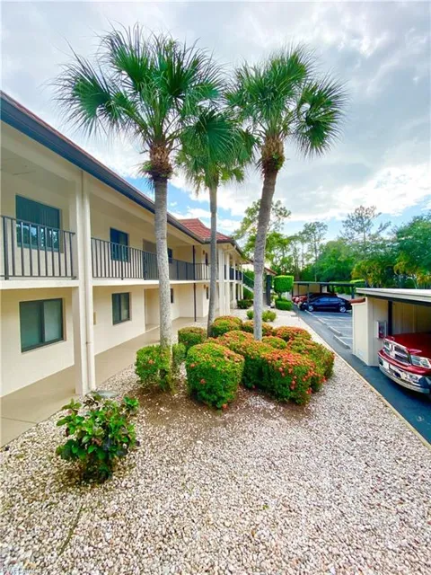 4955 Pepper Circle #B-204