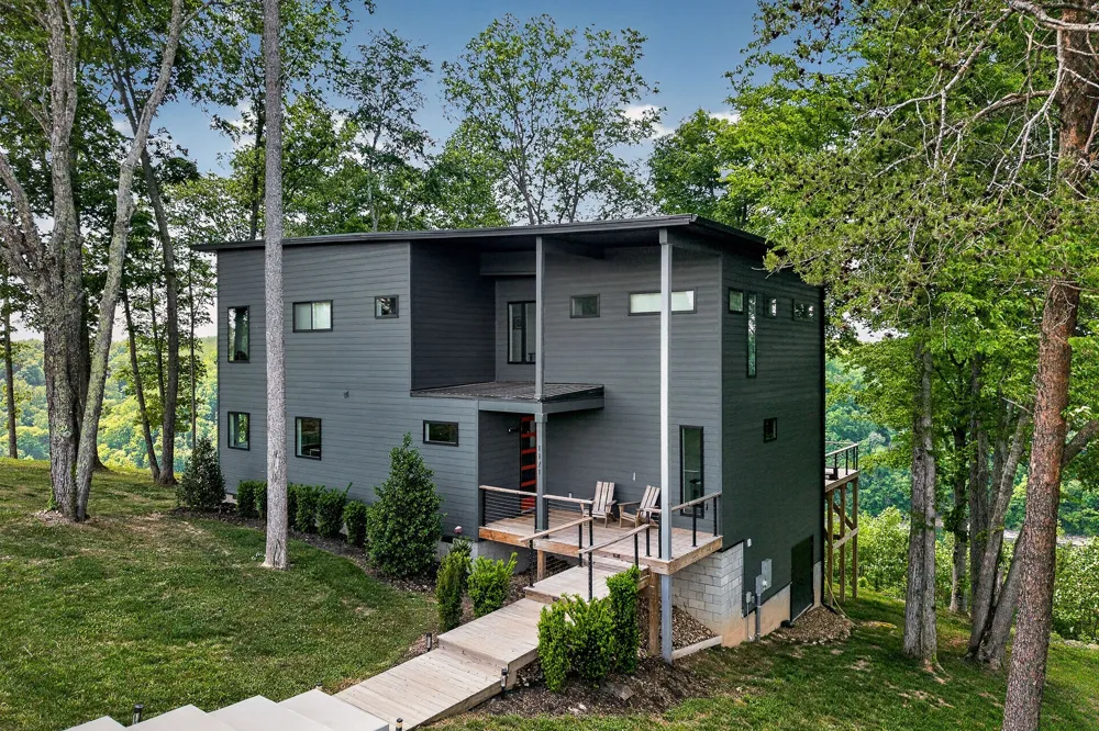 1171 Hutchins Bend Rd W Sparta, TN 38583
