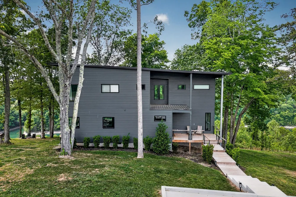 1171 Hutchins Bend Rd W Sparta, TN 38583