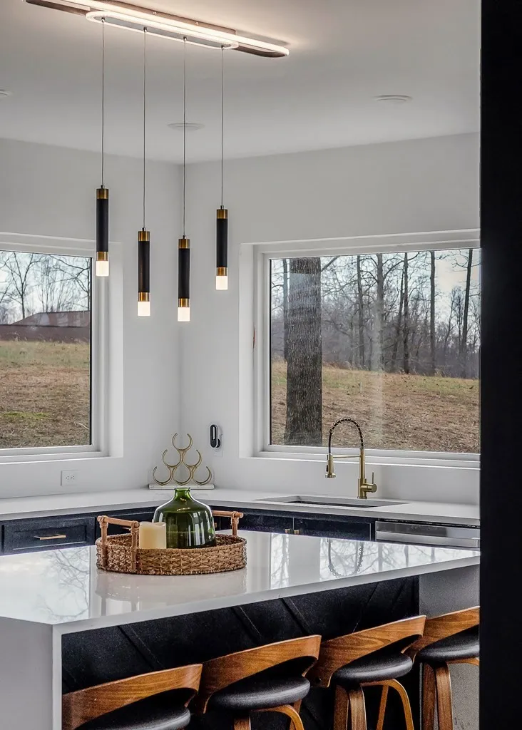 1171 Hutchins Bend Rd W Sparta, TN 38583