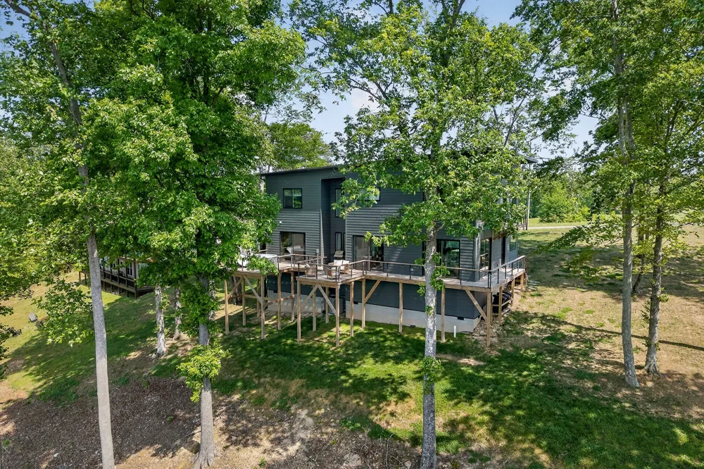 1171 Hutchins Bend Rd W Sparta, TN 38583