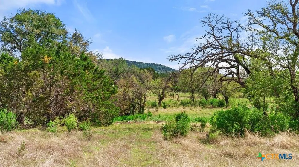 4772 County Road 340 Burnet, TX 78611