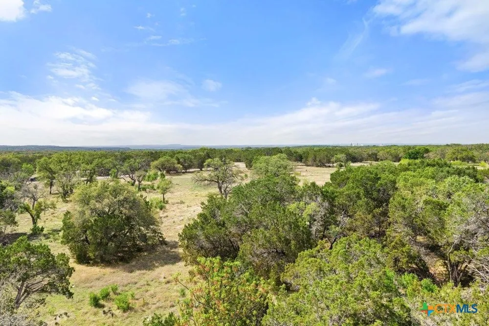 4772 County Road 340 Burnet, TX 78611