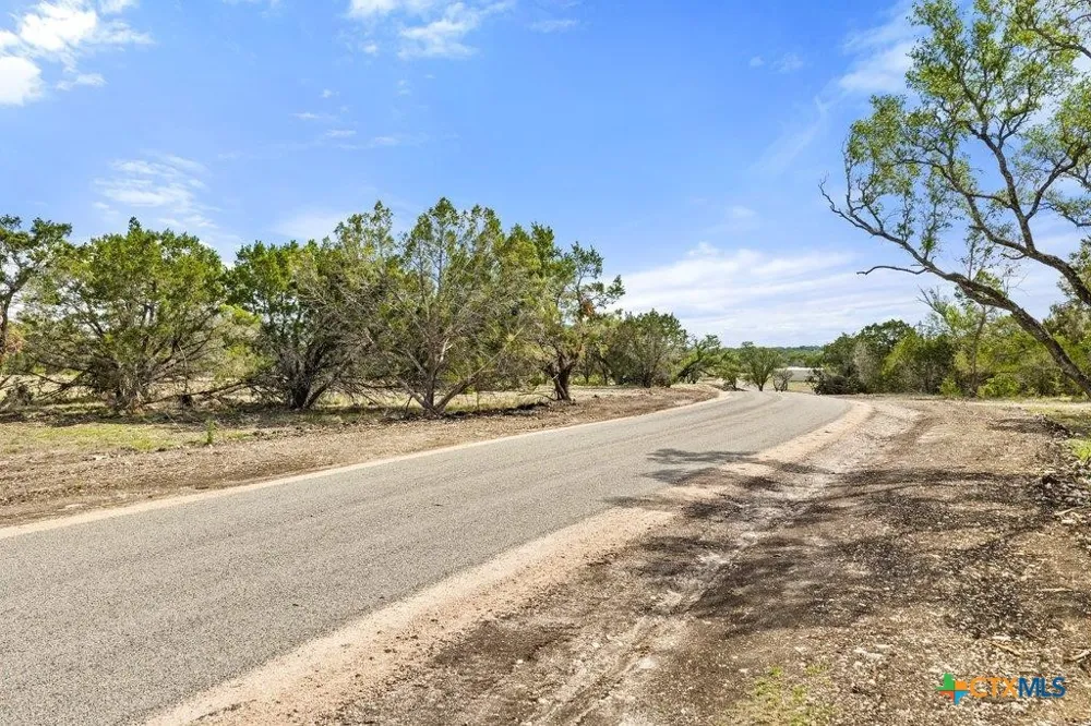 4772 County Road 340 Burnet, TX 78611