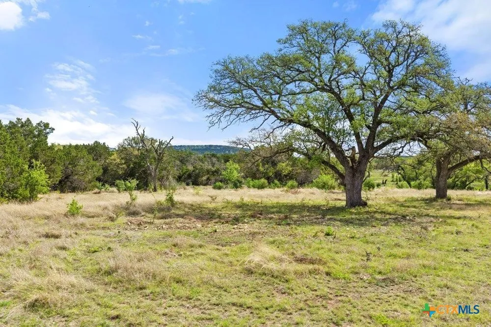 4772 County Road 340 Burnet, TX 78611