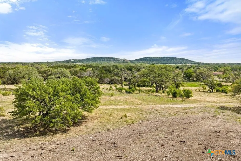 4772 County Road 340 Burnet, TX 78611
