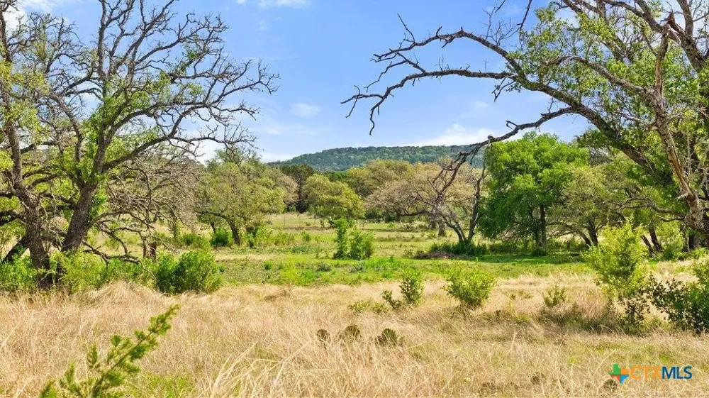4772 County Road 340 Burnet, TX 78611