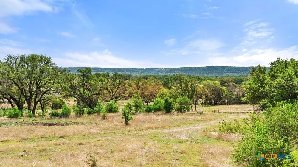 4772 County Road 340 Burnet, TX 78611