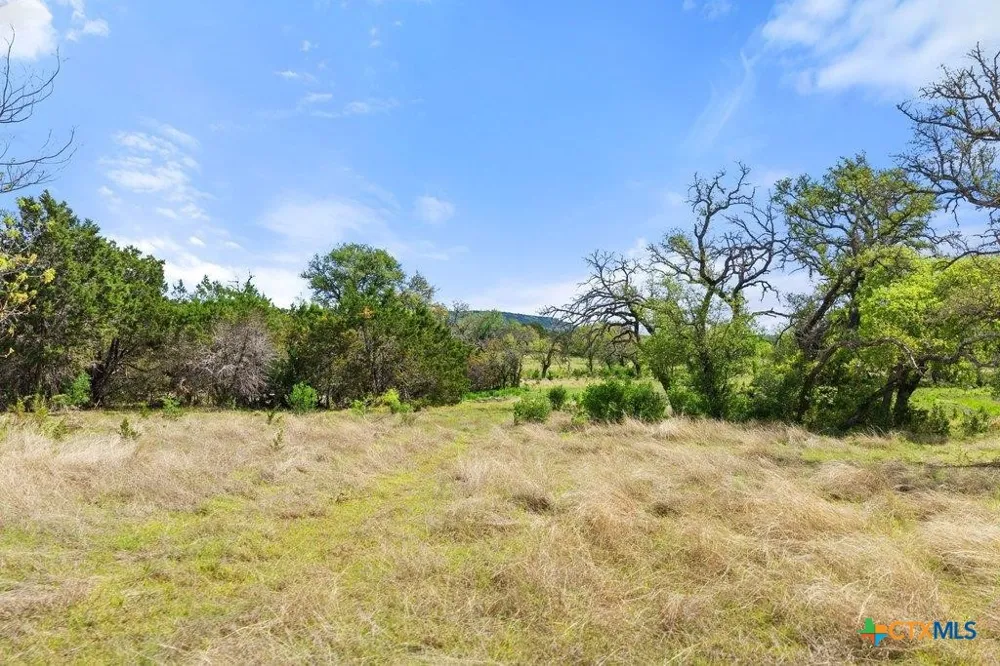 4772 County Road 340 Burnet, TX 78611
