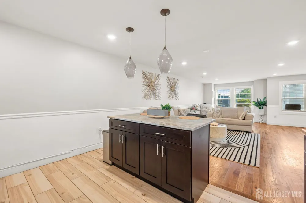 322 Mcguire Place Perth Amboy, NJ 08861