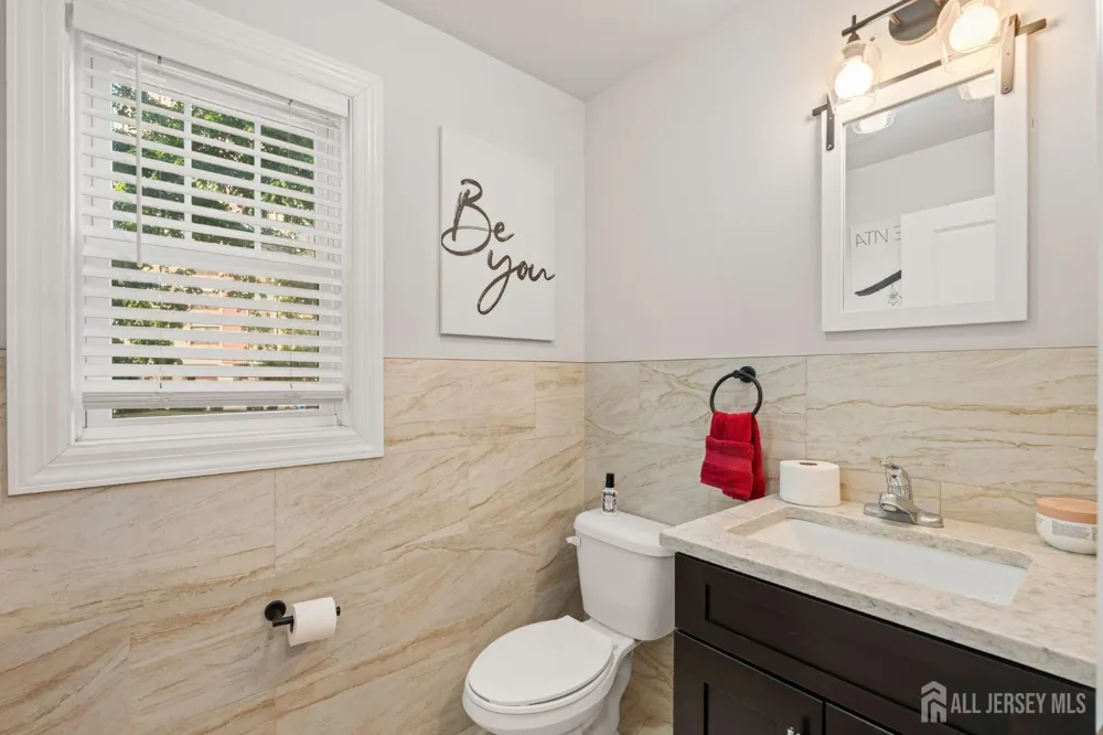 322 Mcguire Place Perth Amboy, NJ 08861