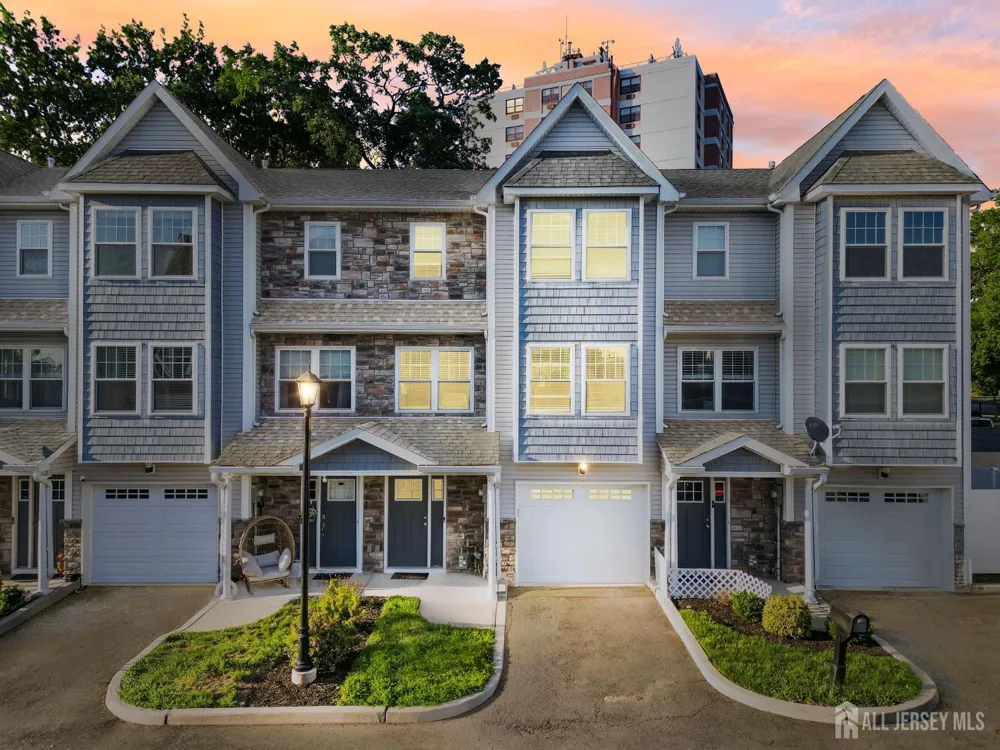 322 Mcguire Place Perth Amboy, NJ 08861