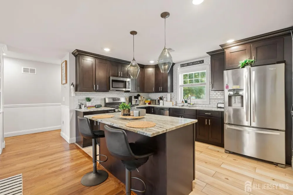 322 Mcguire Place Perth Amboy, NJ 08861