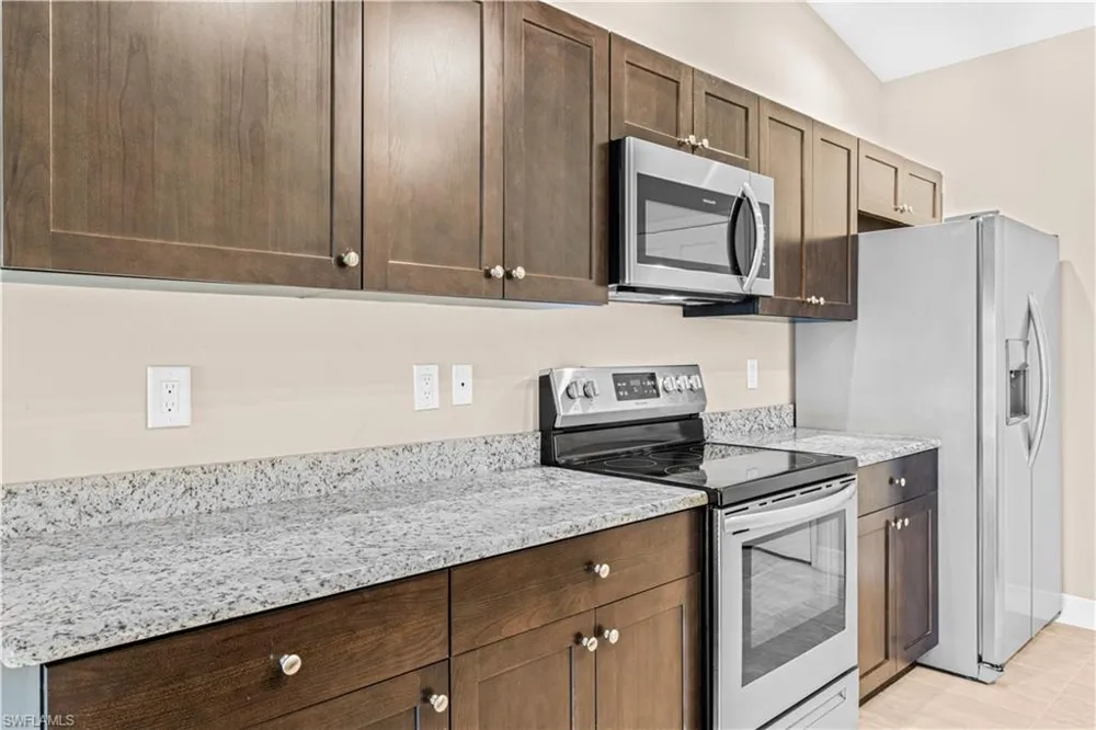 3507 SW Santa Barbara Place Cape Coral, FL 33914
