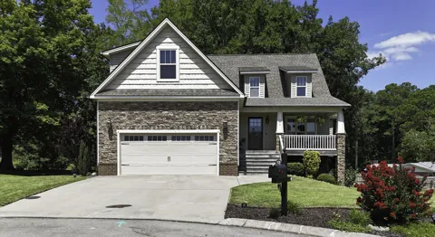 540 NW Clintons Pass