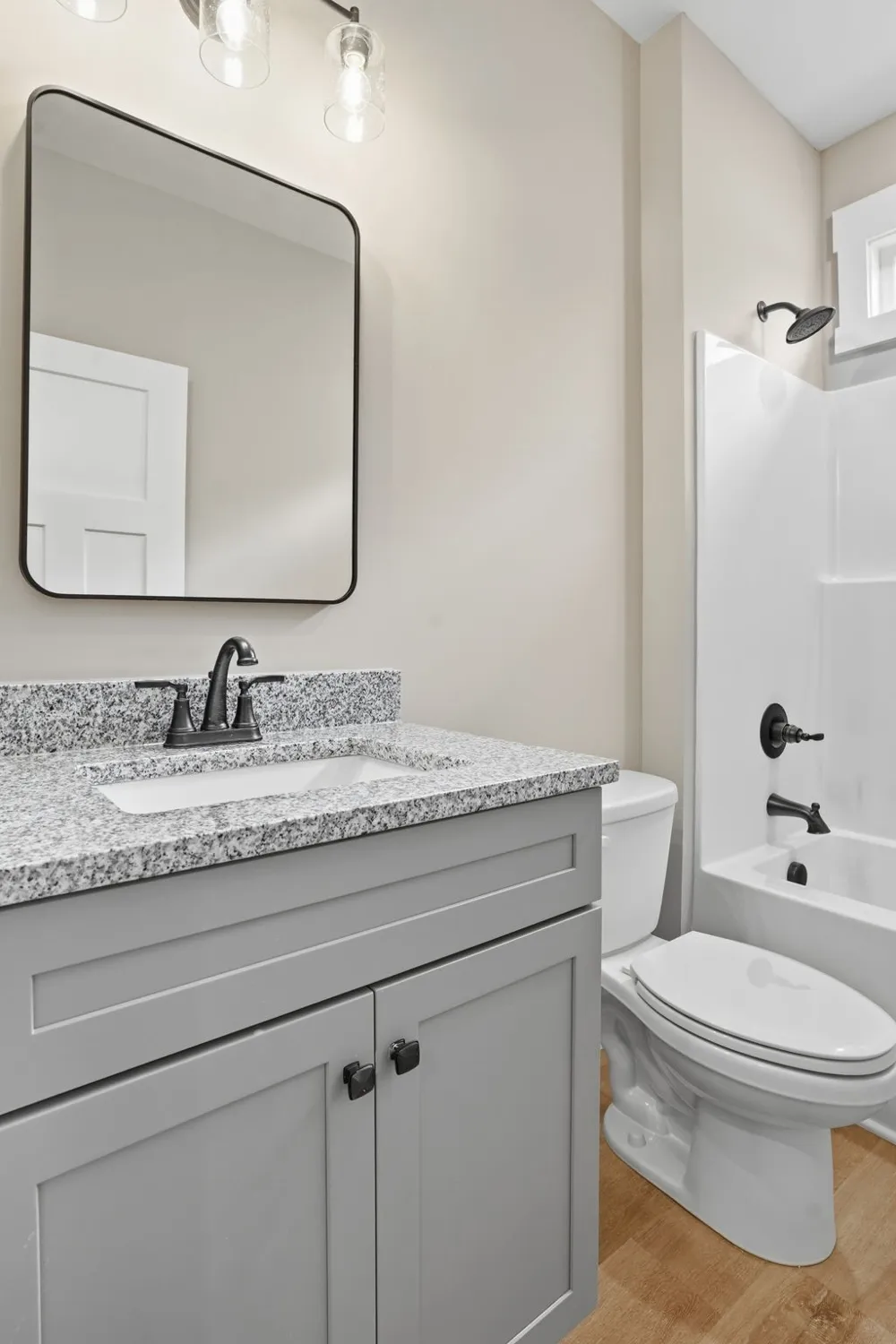 164 North Side Landing Smithville, TN 37166