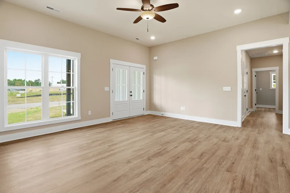 164 North Side Landing Smithville, TN 37166
