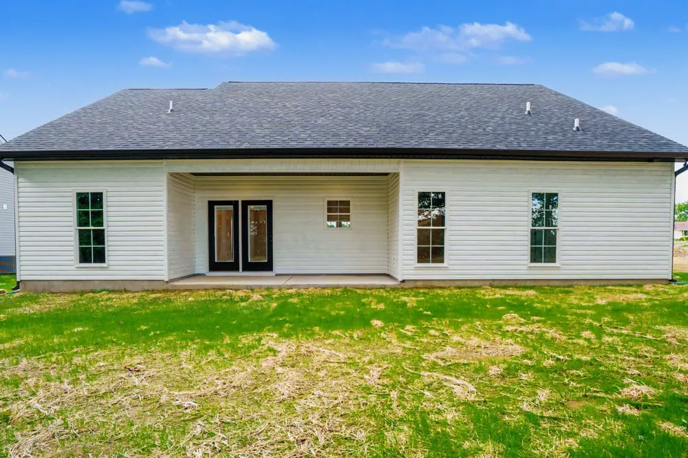 164 North Side Landing Smithville, TN 37166