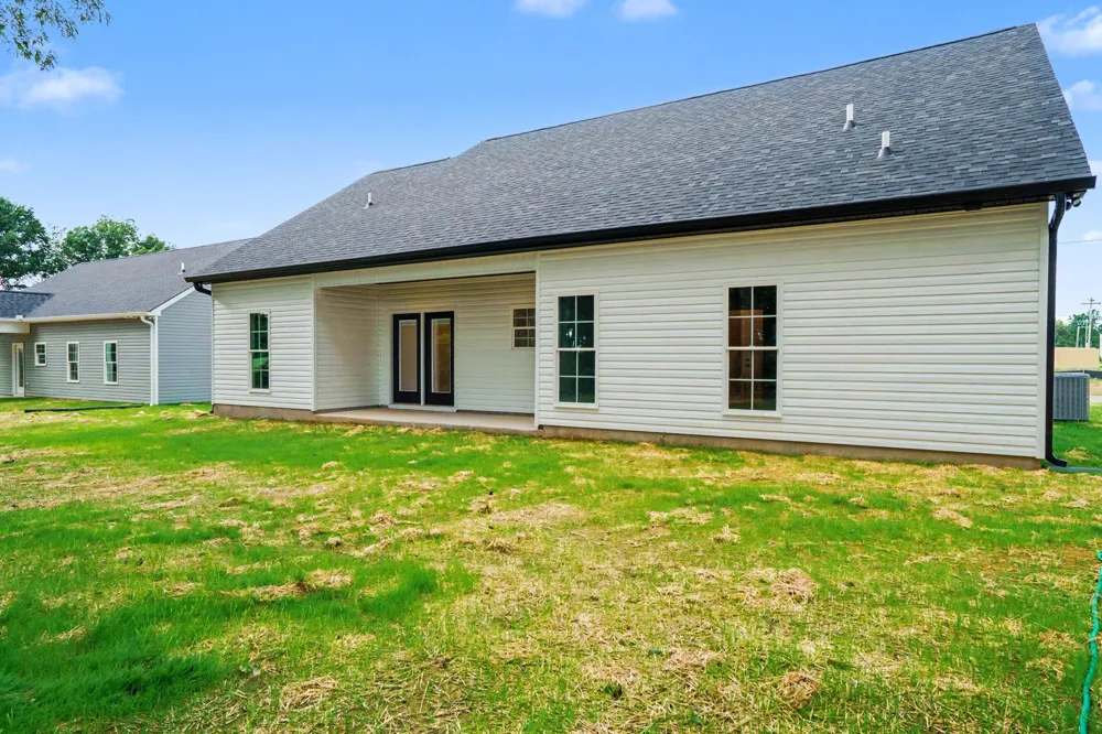 164 North Side Landing Smithville, TN 37166