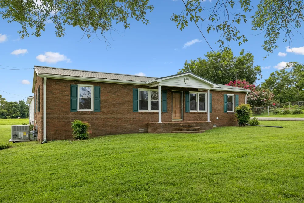 861 Fox Ln Lewisburg, TN 37091