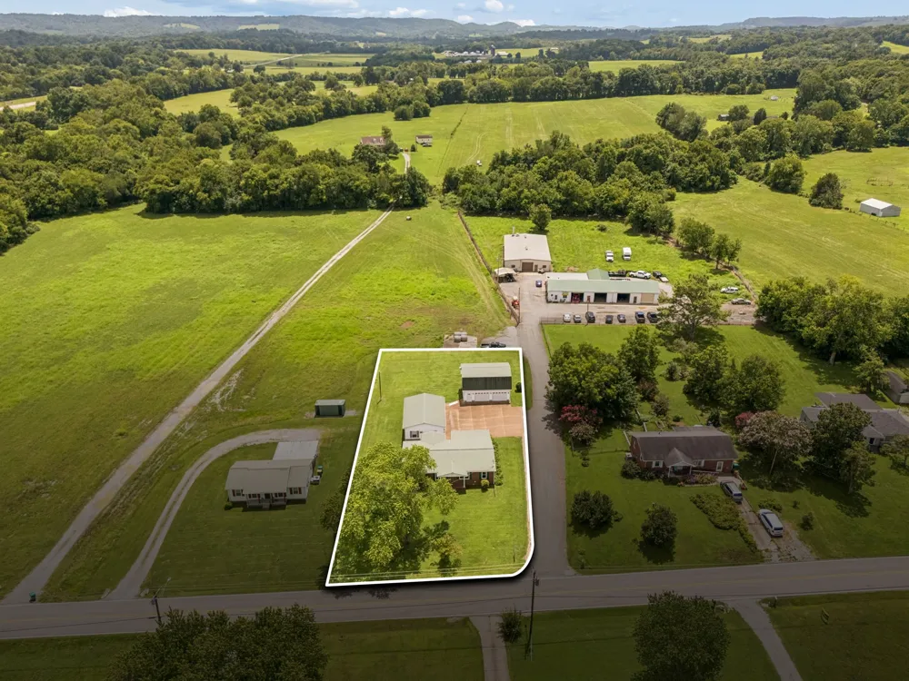861 Fox Ln Lewisburg, TN 37091