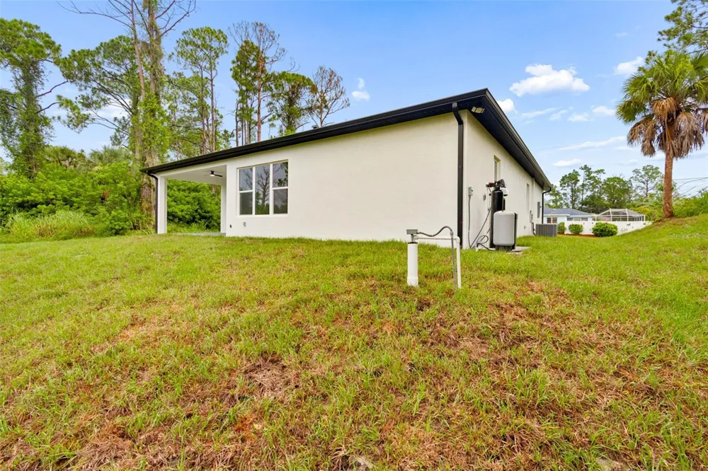 2277 SIMONTON AVENUE North Port, FL 34286