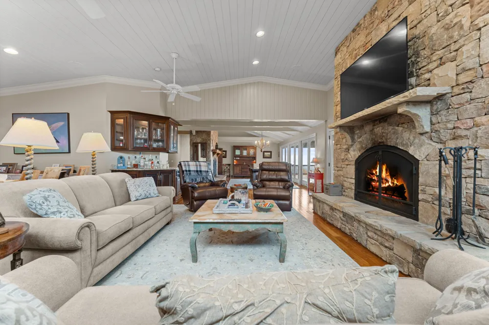 444 Old Orchard Road Highlands, NC 28741