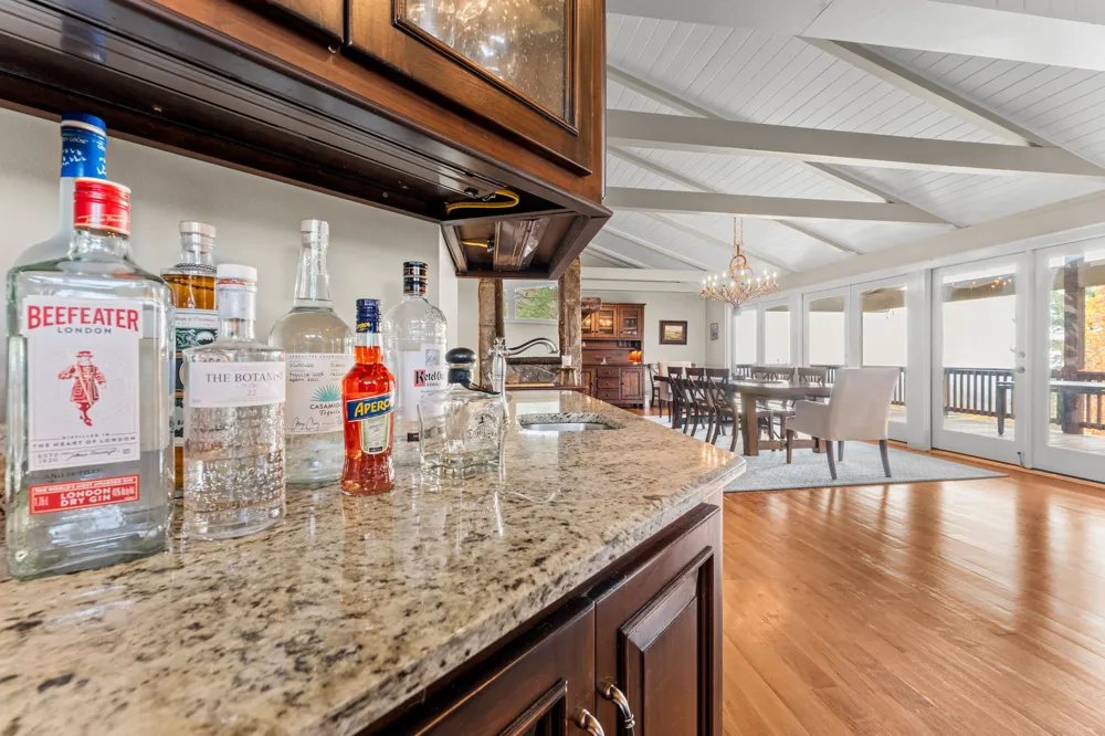 444 Old Orchard Road Highlands, NC 28741