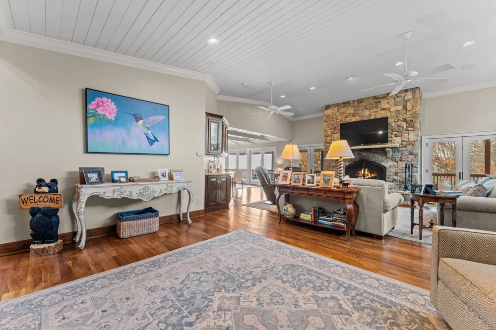 444 Old Orchard Road Highlands, NC 28741