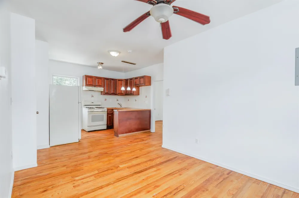 147 AVENUE E Bayonne, NJ 07002