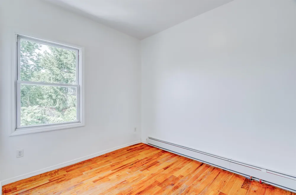 147 AVENUE E Bayonne, NJ 07002