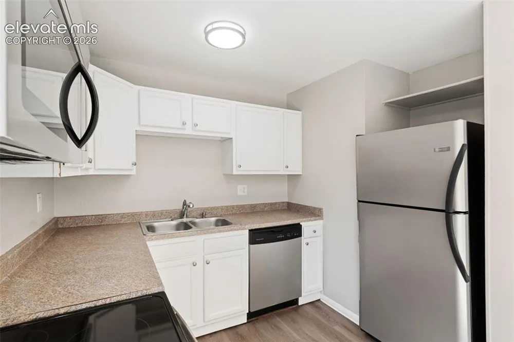 2429 W Anjelina Circle Colorado Springs, CO 80916