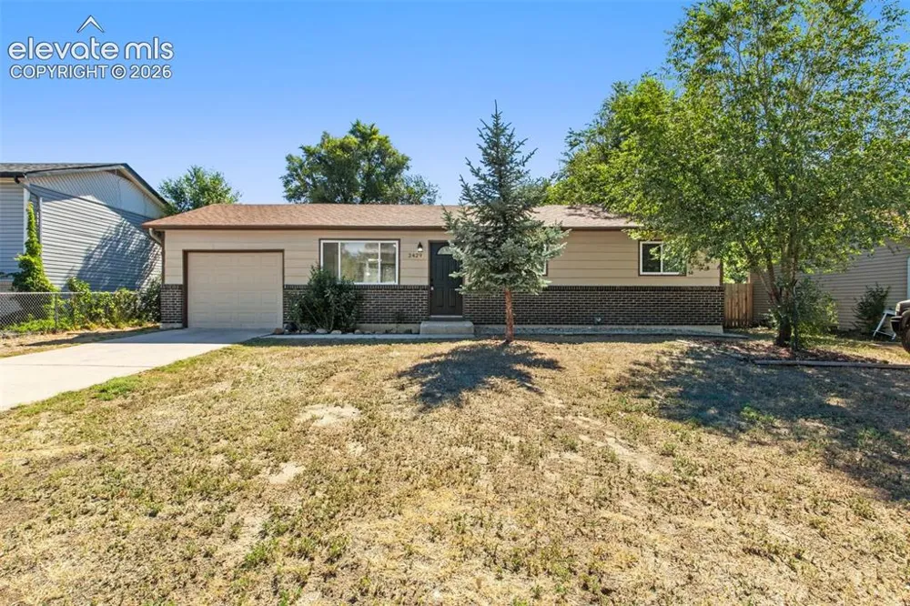 2429 W Anjelina Circle Colorado Springs, CO 80916