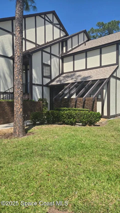 816 Greenwood Manor Circle #10