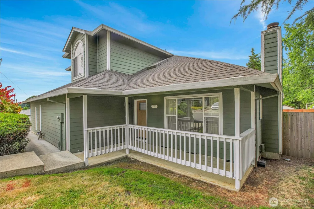 703 NW 114th St Vancouver, WA 98685