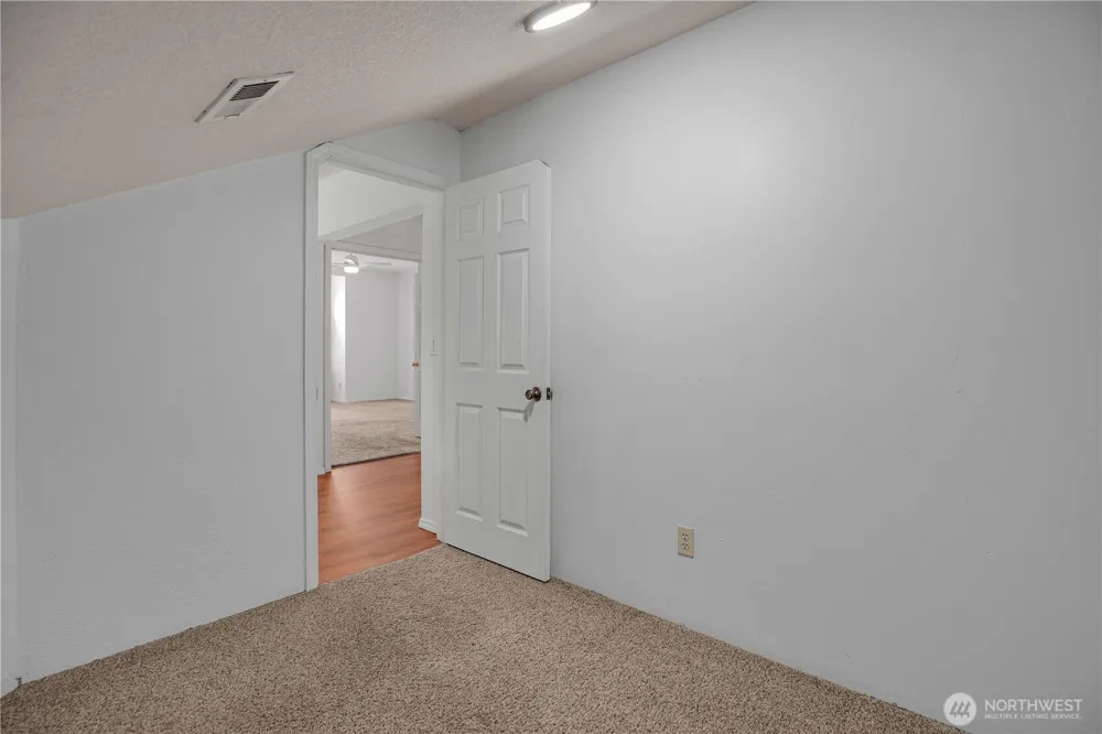 703 NW 114th St Vancouver, WA 98685