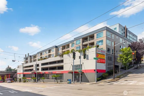 321 10th Avenue S #710
