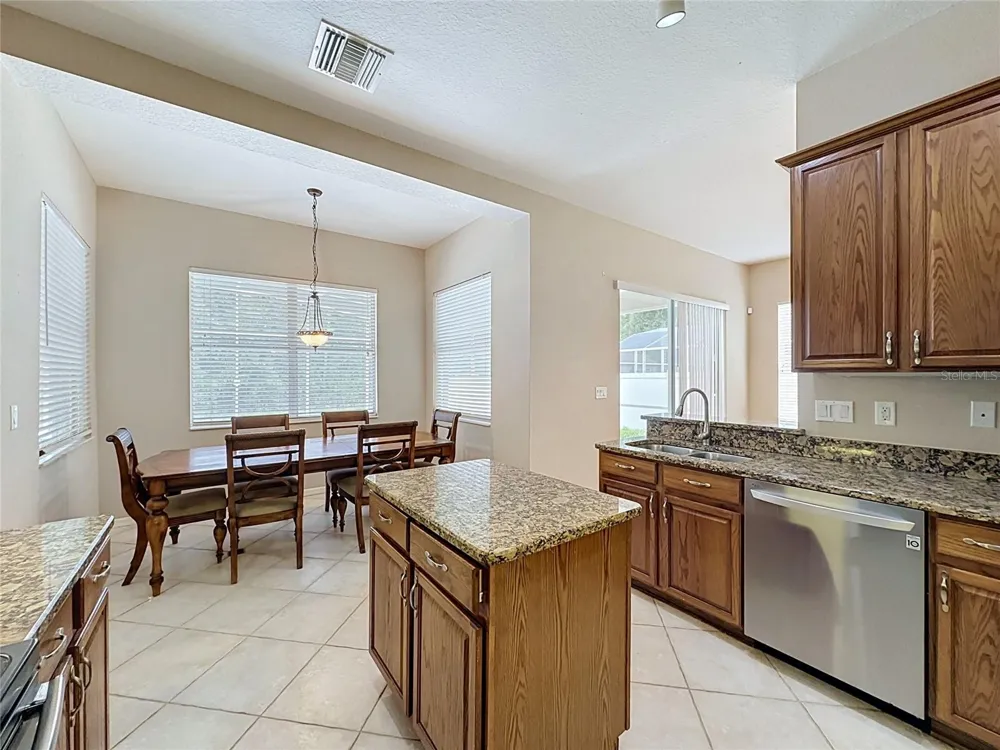 468 PINEWOOD DR Davenport, FL 33896