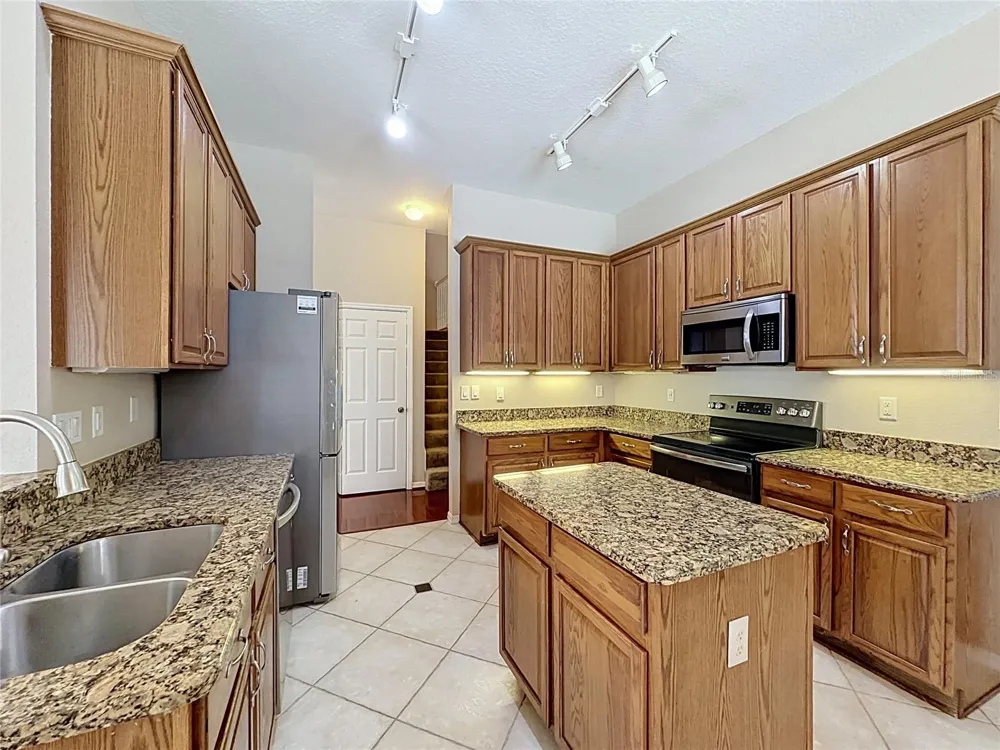 468 PINEWOOD DR Davenport, FL 33896
