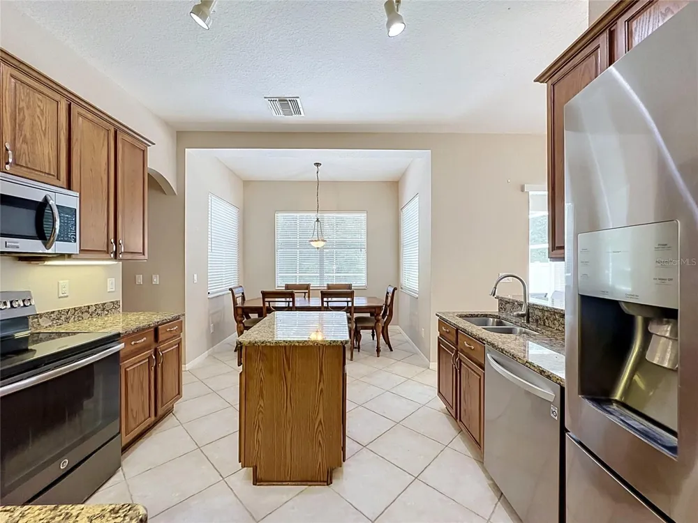 468 PINEWOOD DR Davenport, FL 33896