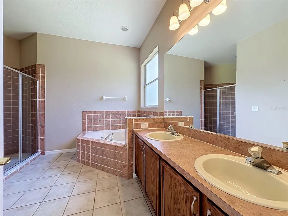 468 PINEWOOD DR Davenport, FL 33896