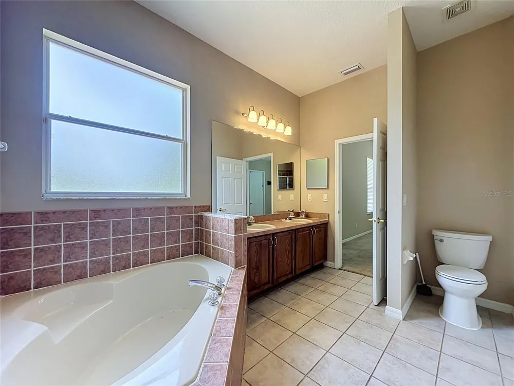 468 PINEWOOD DR Davenport, FL 33896