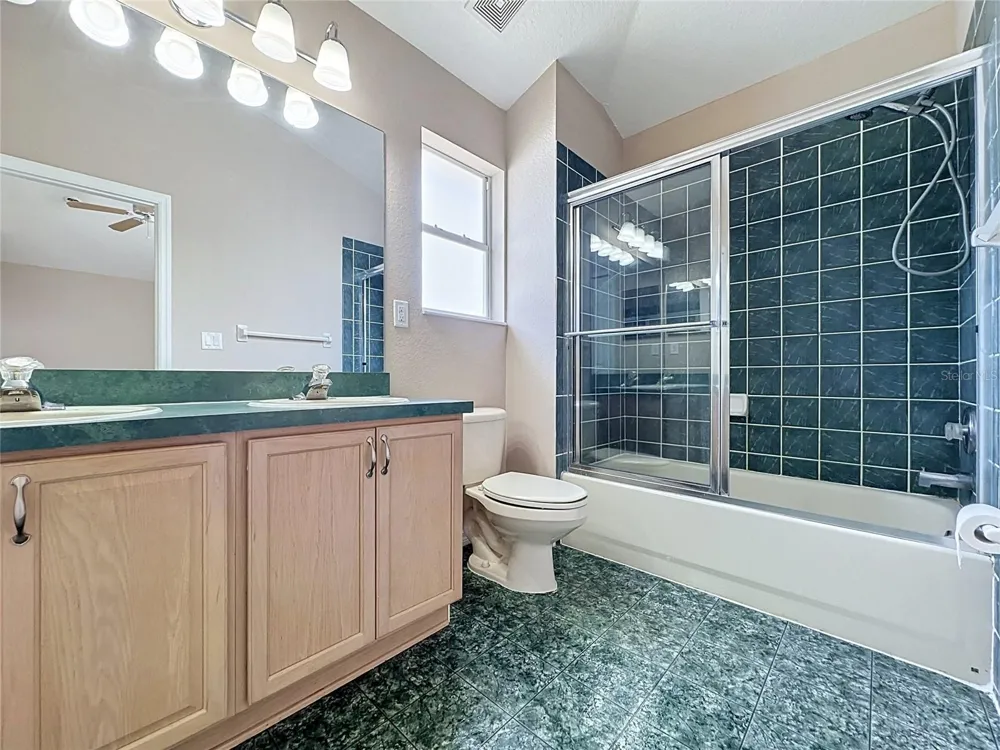 468 PINEWOOD DR Davenport, FL 33896