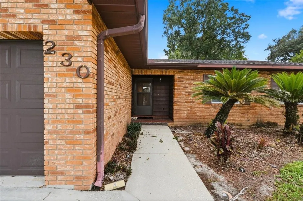 230 LEITHA WAY Lakeland, FL 33809