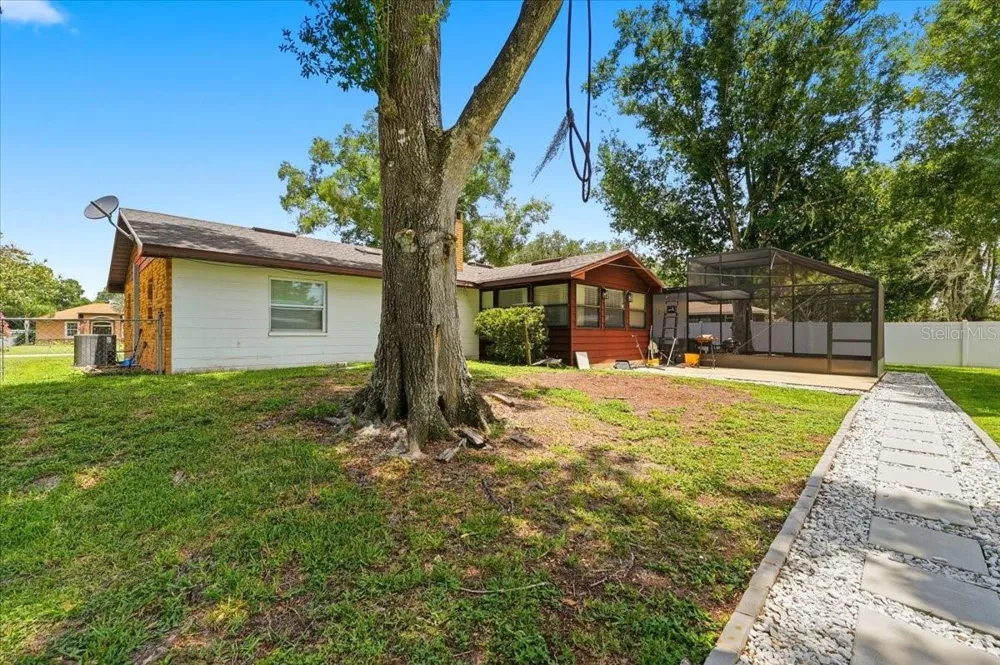 230 LEITHA WAY Lakeland, FL 33809