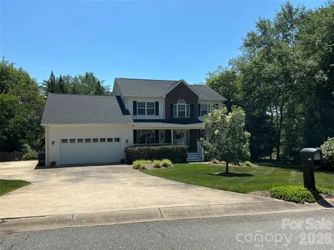 108 Clearwater Drive
