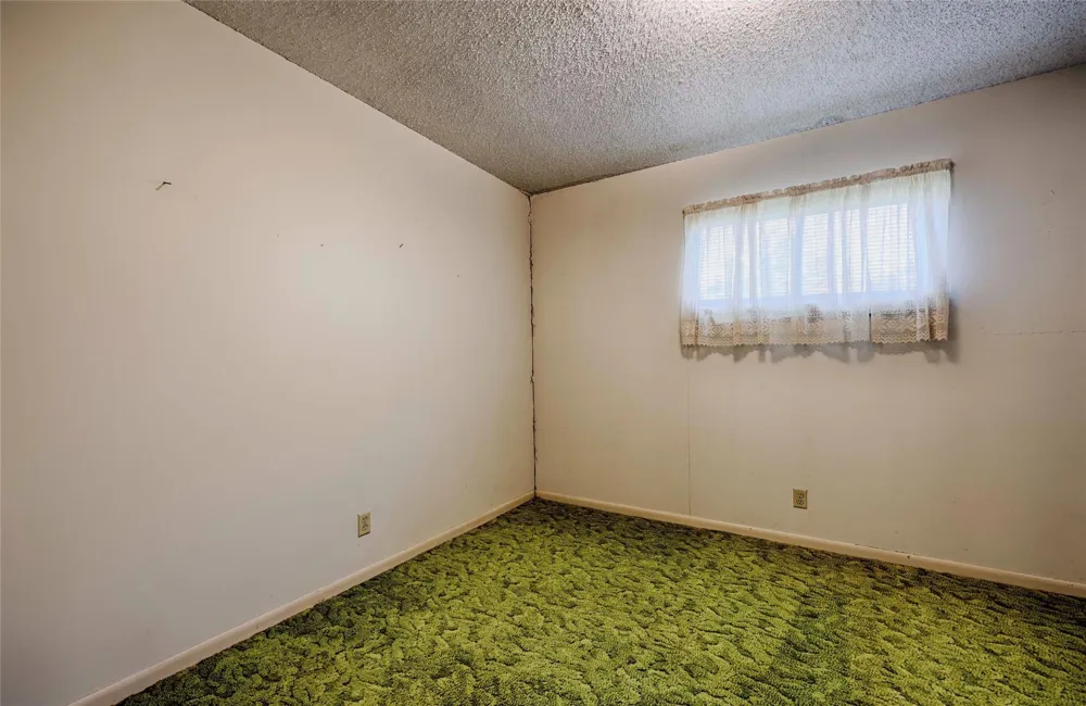 808 Herder Avenue Schulenburg, TX 78956