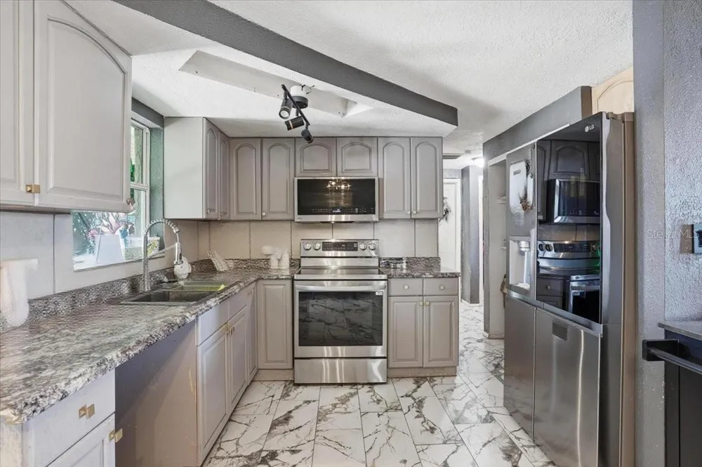 3208 KILBURN ROAD Holiday, FL 34691